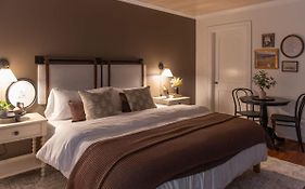Historic Riverview Inn Seven